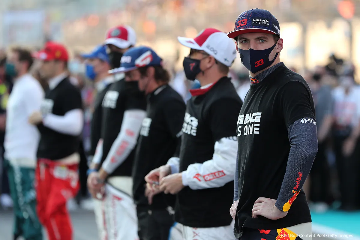 NB: 'Verstappen heeft de Grand Prix van Abu Dhabi niet verdiend gewonnen'