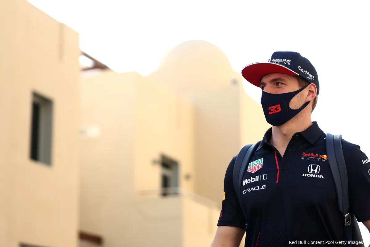 Verstappen heeft werk te doen voor morgen: ‘Ik miste die laatste bocht compleet’