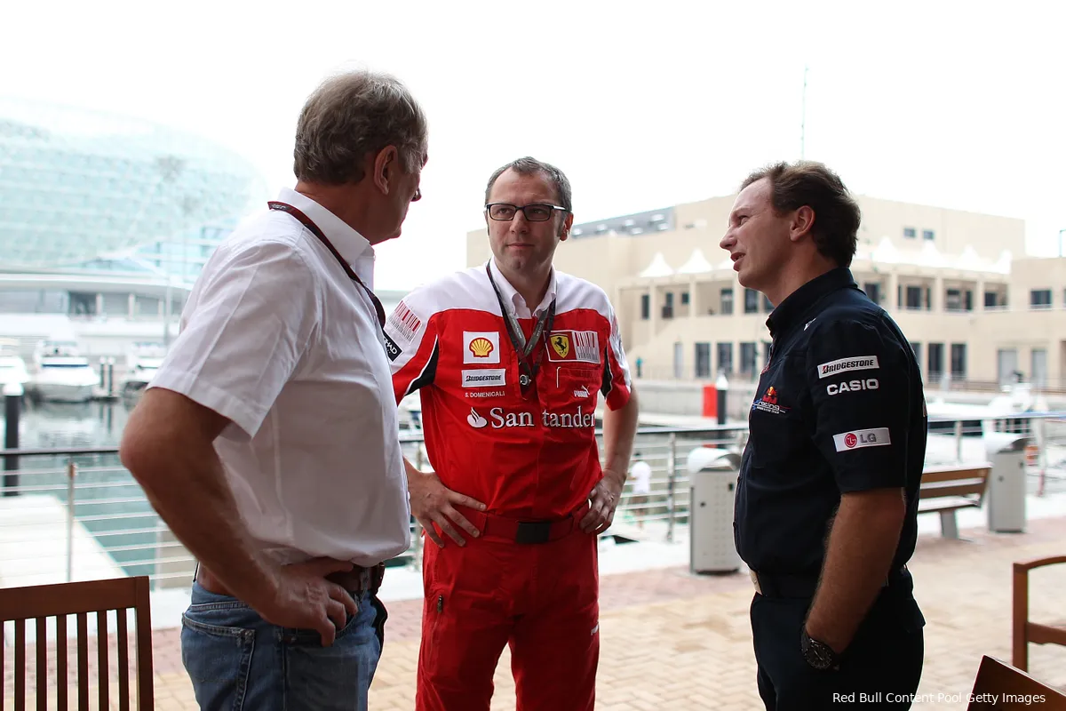 Formule 1 ziet in 2022 af van knielgebaar voorafgaand aan races