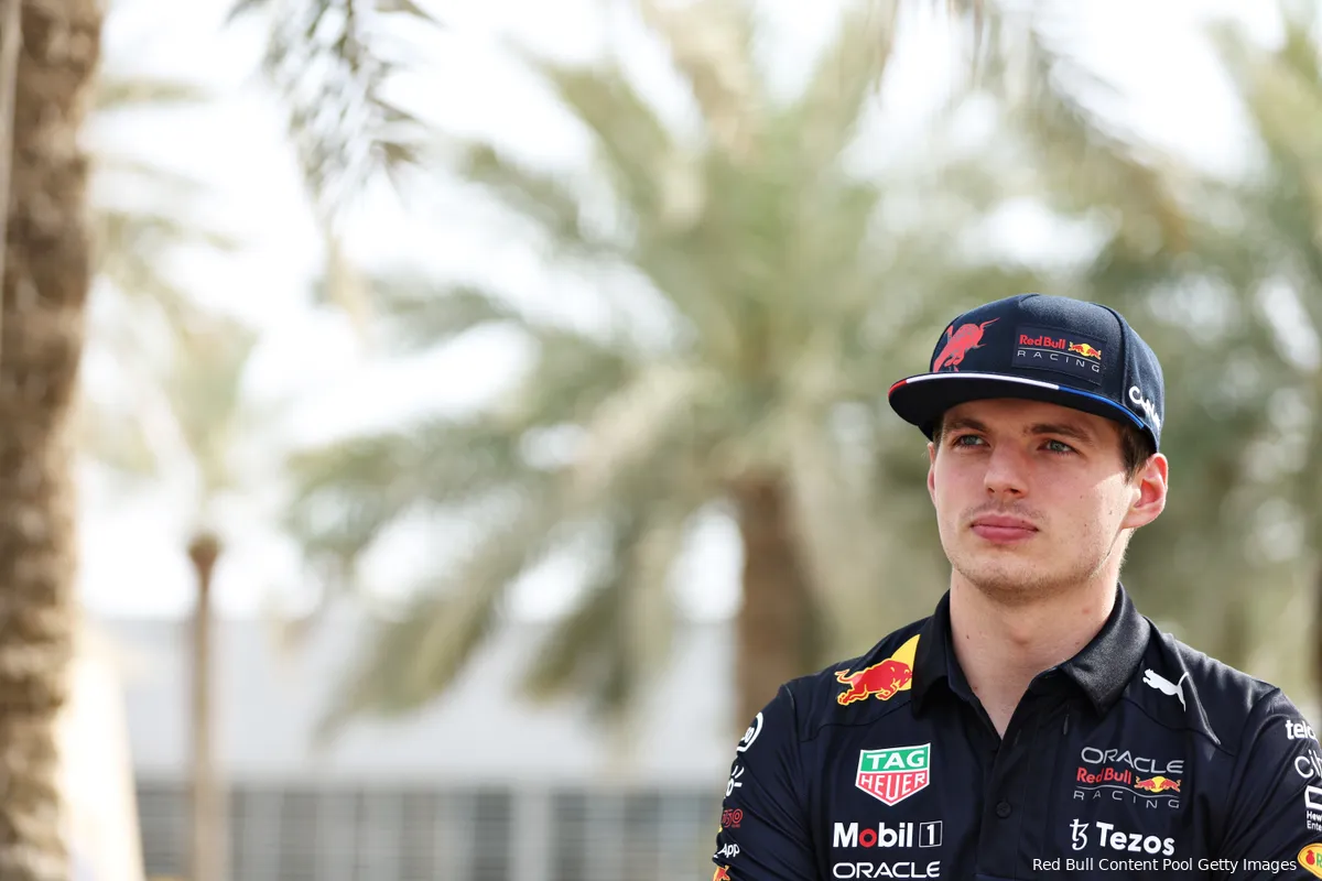 Verstappen over de Mercedes W13: 'Dat is gewoon slim bedacht'