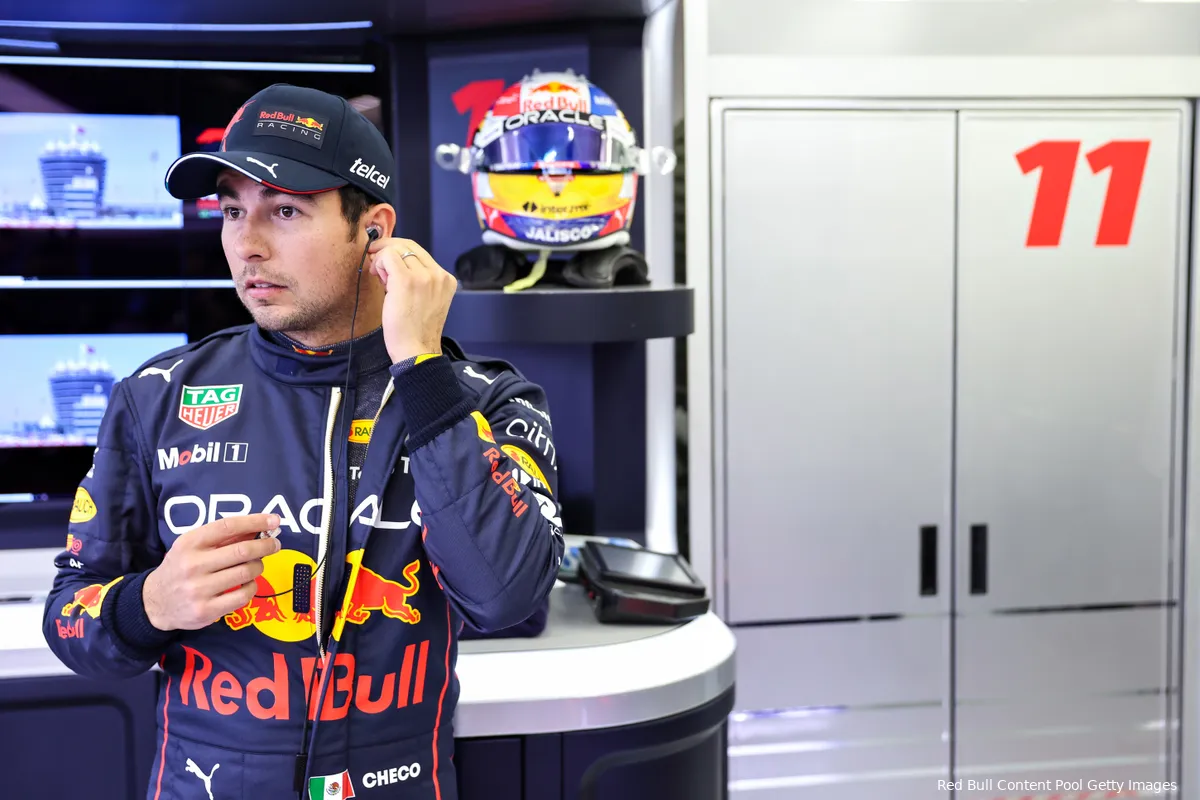 Pérez baalt, maar is blij voor Verstappen: 'Heeft een geweldige race gereden'