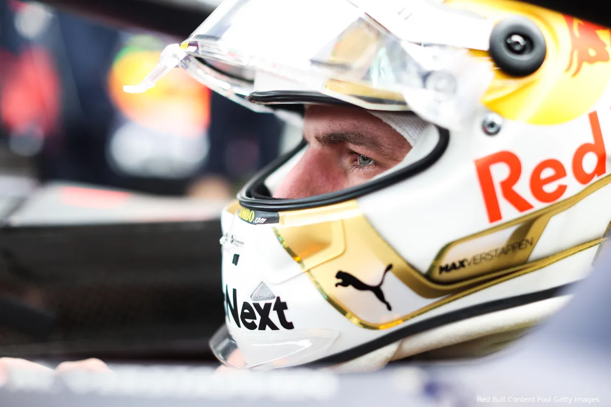 Verstappen opgelucht met polepostion: 'Eerste races liepen natuurlijk niet volgens plan'