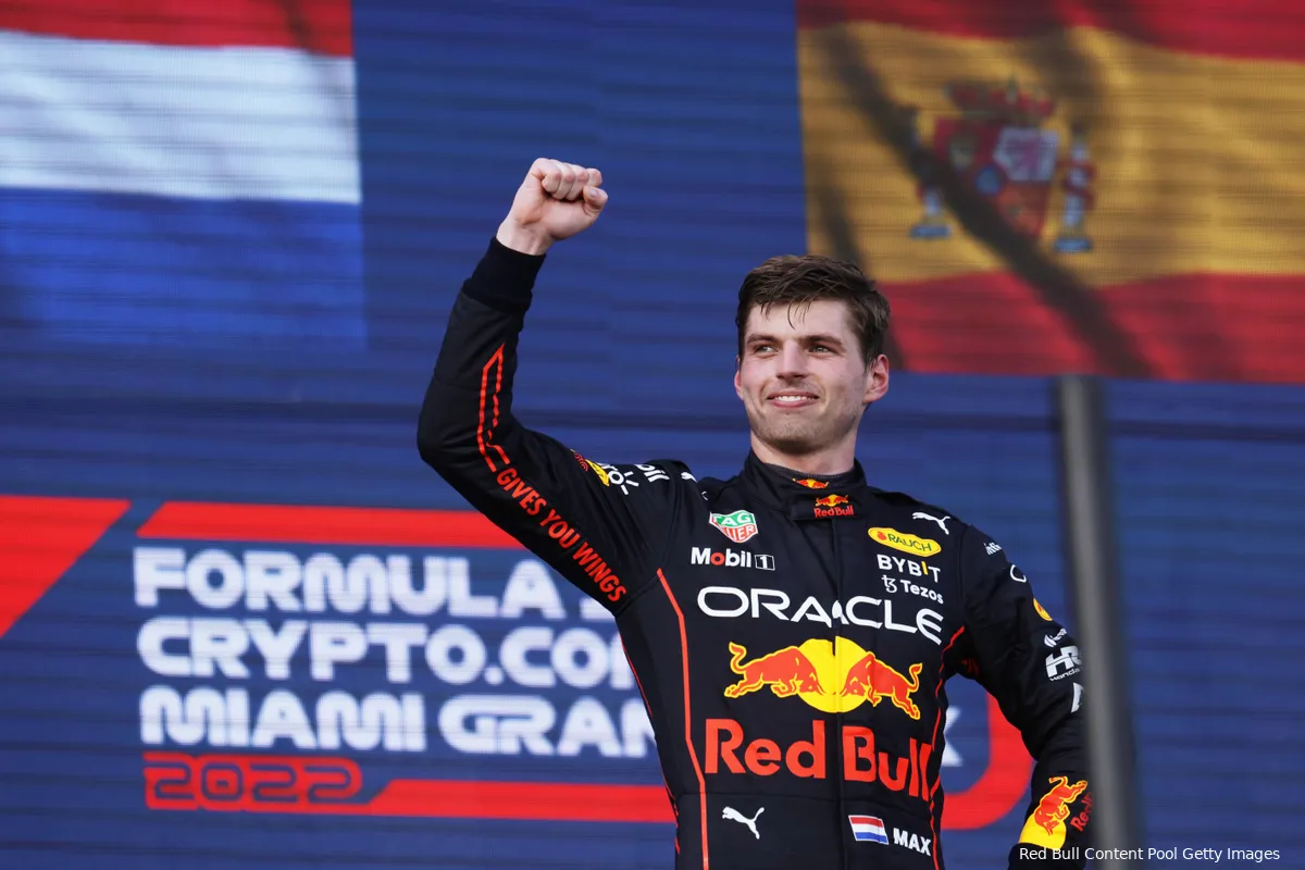 Boordradio Verstappen GP Miami: 'Ik ben nu gewoon aan het managen'