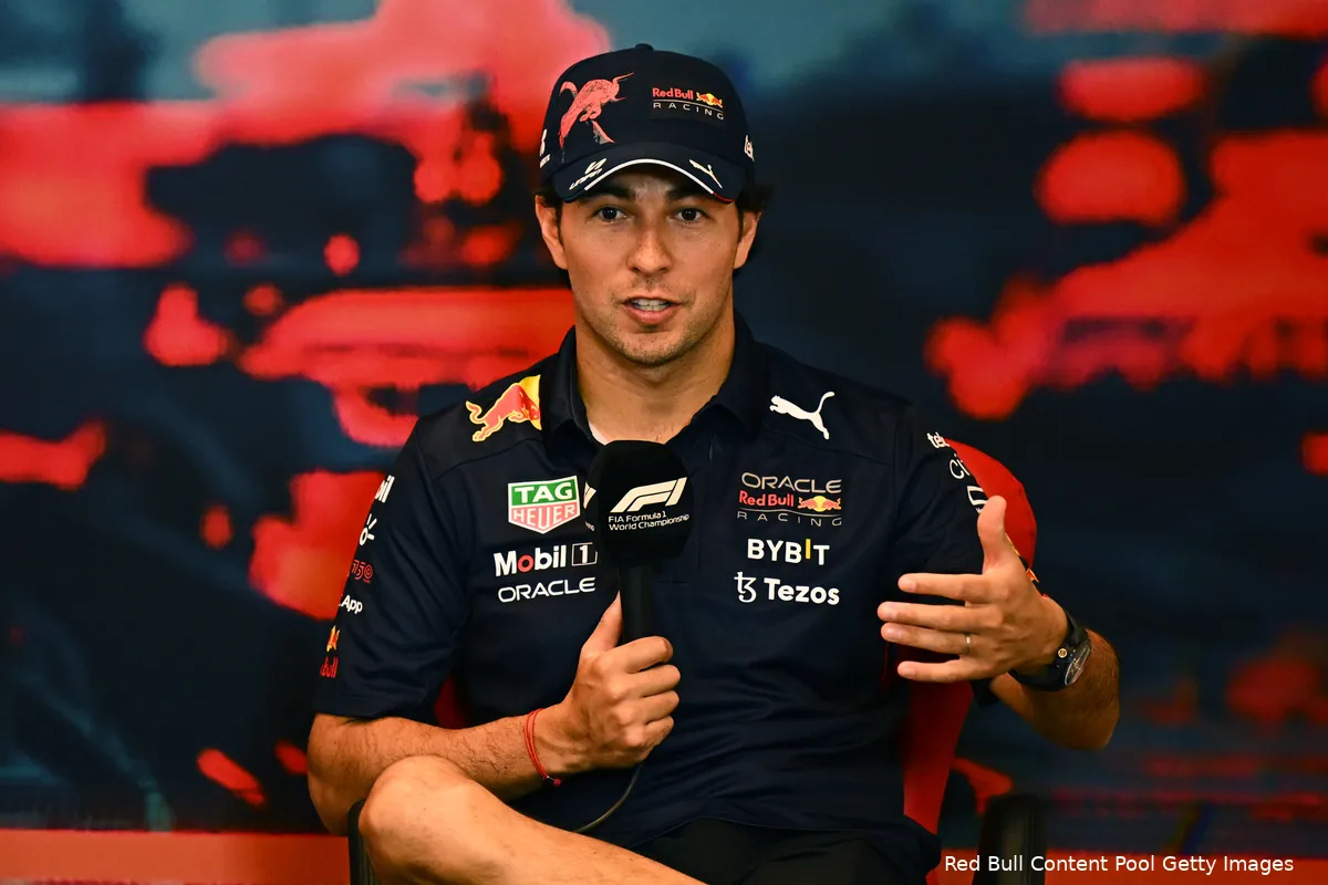 Of Pérez mag vechten met Verstappen op het asfalt? 'Dat is wel duidelijk'