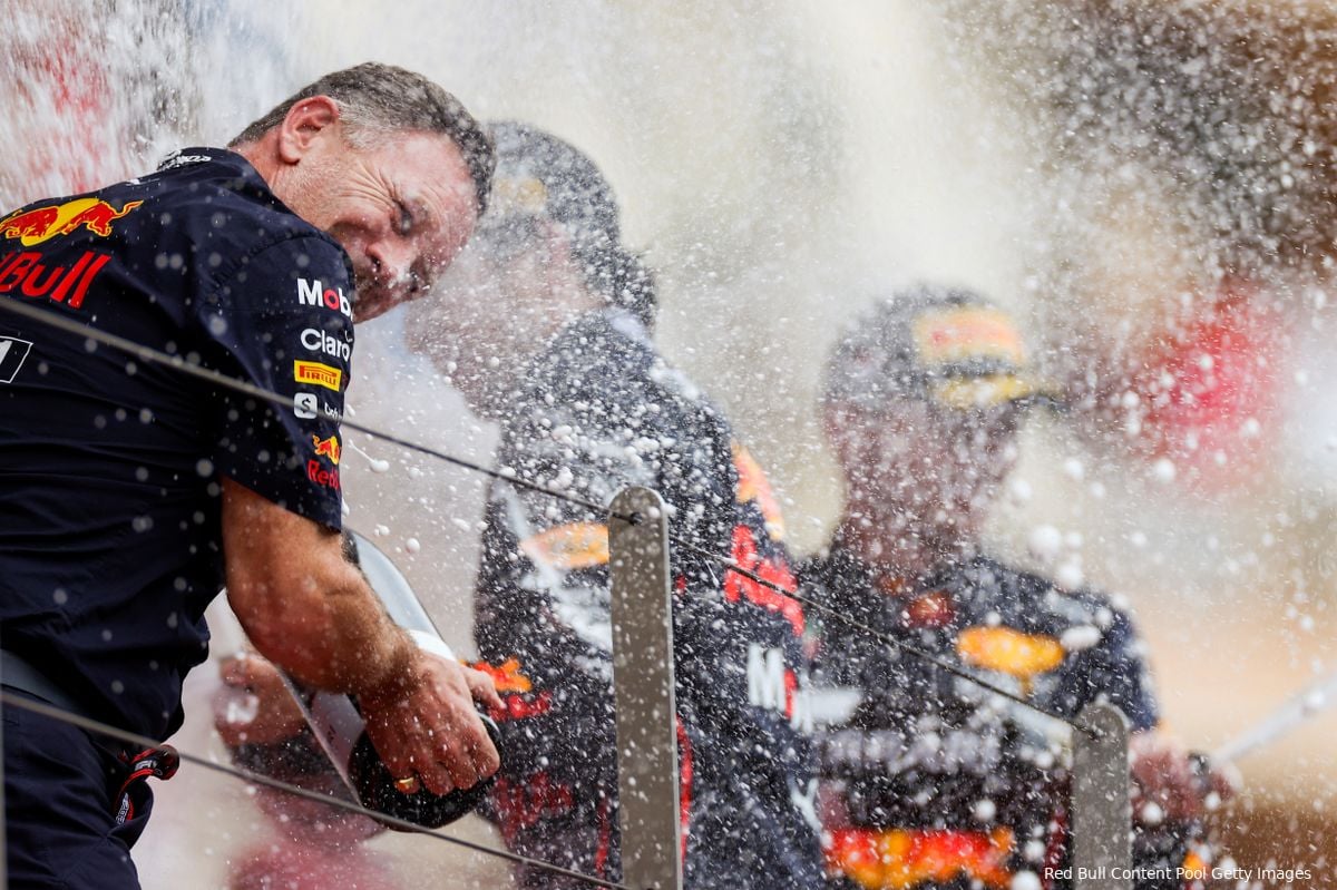 Horner duldt geen egocentrisch gedrag bij Pérez en Verstappen: 'Het gaat om Red Bull'