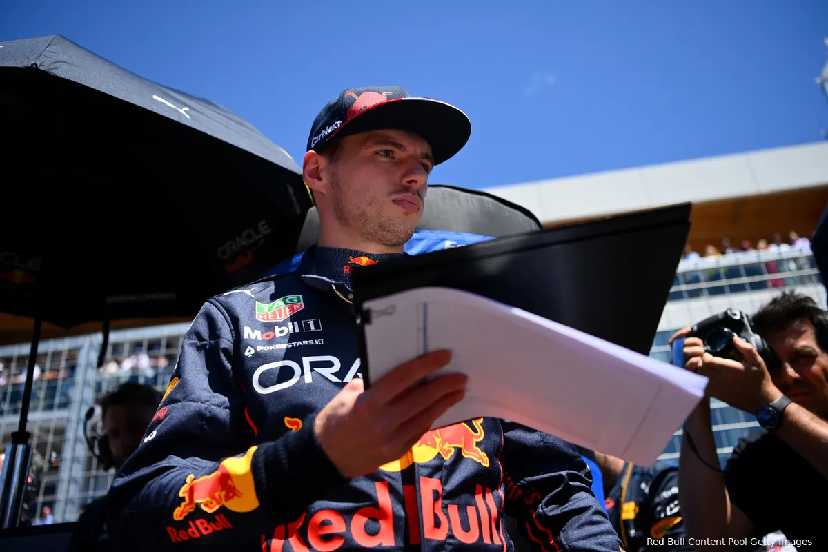 Verstappen beloond met tienen in buitenland: 'Zege in op-één-na snelste auto telt dubbel'