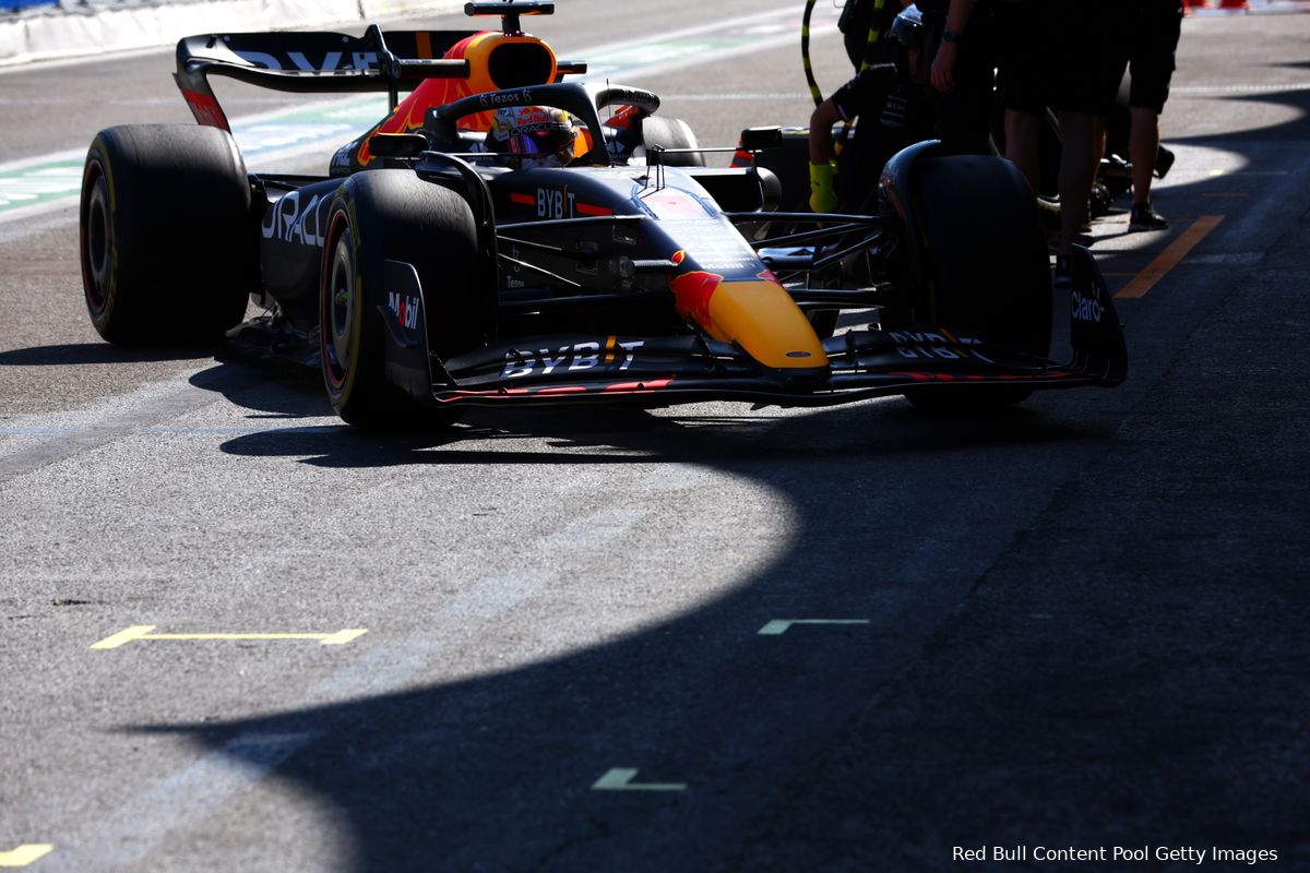 Boordradio's VT1 | Verstappen spint: 'Ik weet niet wat er aan de hand is..'