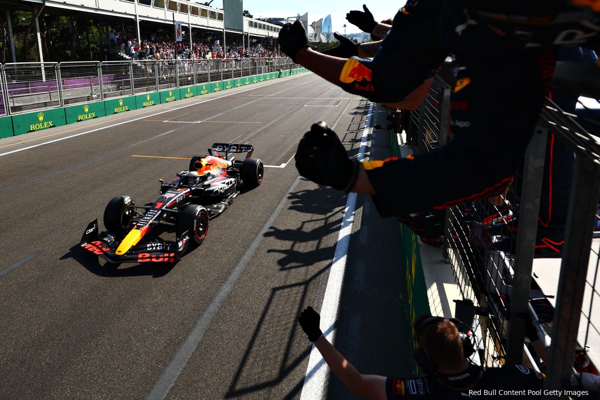NB: 'Een oncomfortabele Verstappen liet zien nog steeds de snelste Red Bull-coureur te zijn'