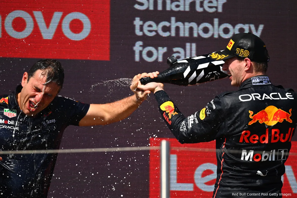 Herbert: 'Vooral Verstappens consistentie is in 2022 zeer indrukwekkend'