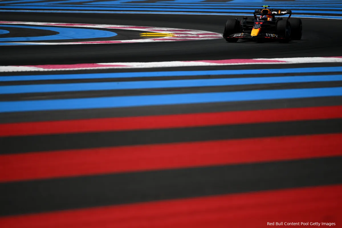 Verslag VT1 | Verstappen laat P1 aan Leclerc, Mercedes-invaller De Vries eindigt op P9