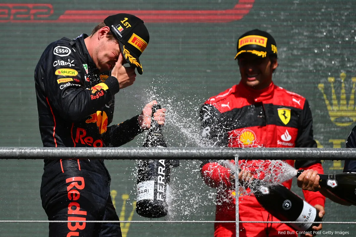 max verstappen carlos sainz red bull racing ferrari f1 gp belgie 2022