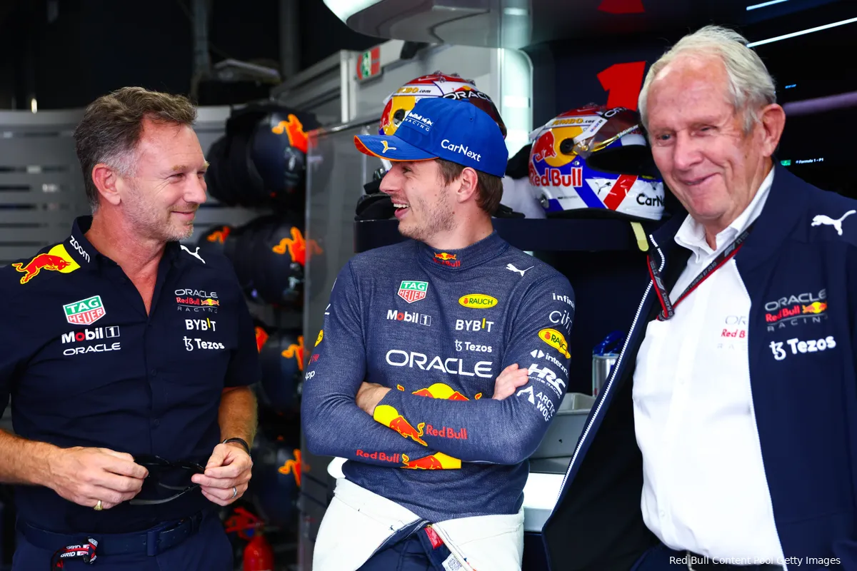 Horner kan zijn geluk niet op: 'Verstappen loopt als Jezus over water'