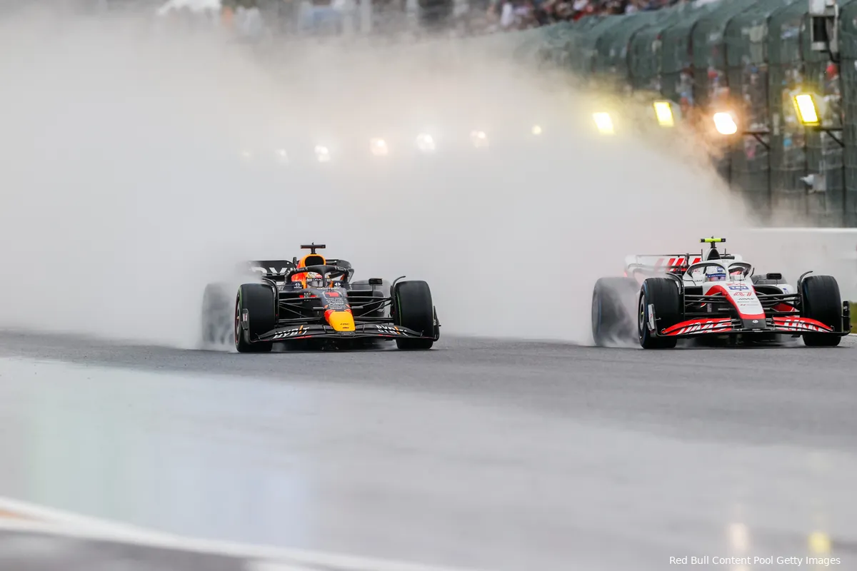 max verstappen mick schumacher rb18 vf 22 red bull racing haas f1 gp japan 2022