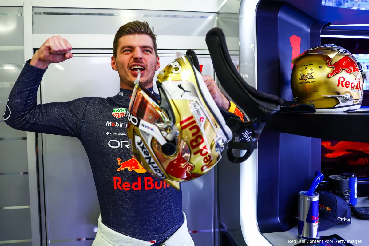 Verstappen blij met pole na moeilijke training: 'Pole hier is fantastisch!'