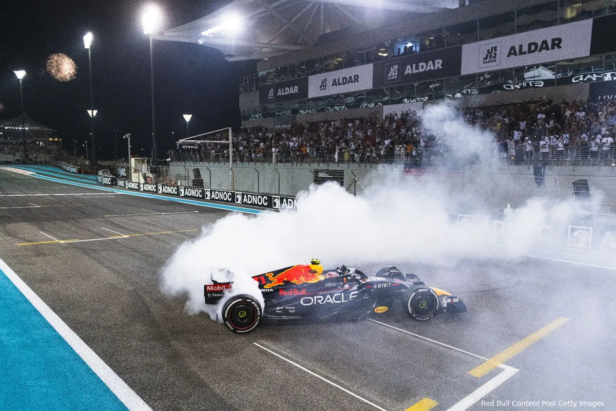 max verstappen red bull racing f1 gp abu dhabi 2022
