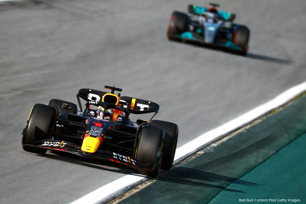 Windsor zag sterke Verstappen tijdens de sprint: 'Verdedigde heel goed en zat op de limiet'