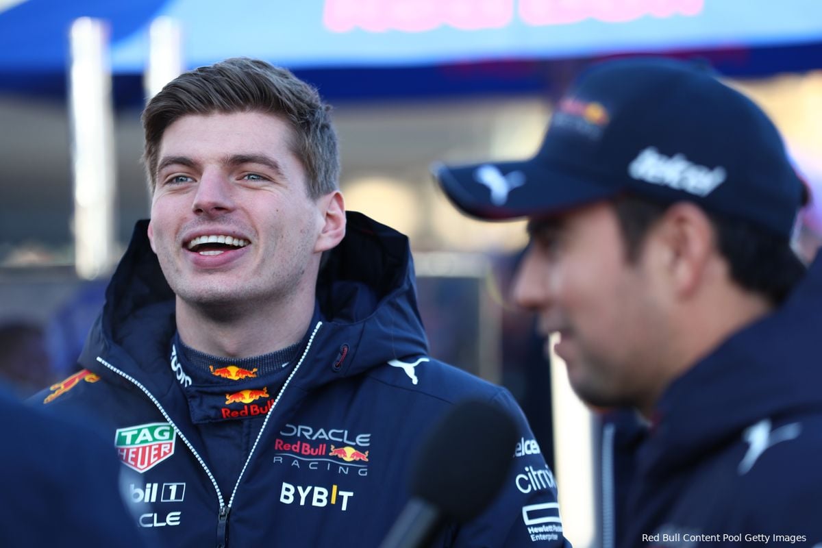Horner ziet Pérez geen wereldkampioen worden met Verstappen als teamgenoot: 'Max over heel seizoen de te kloppen man'