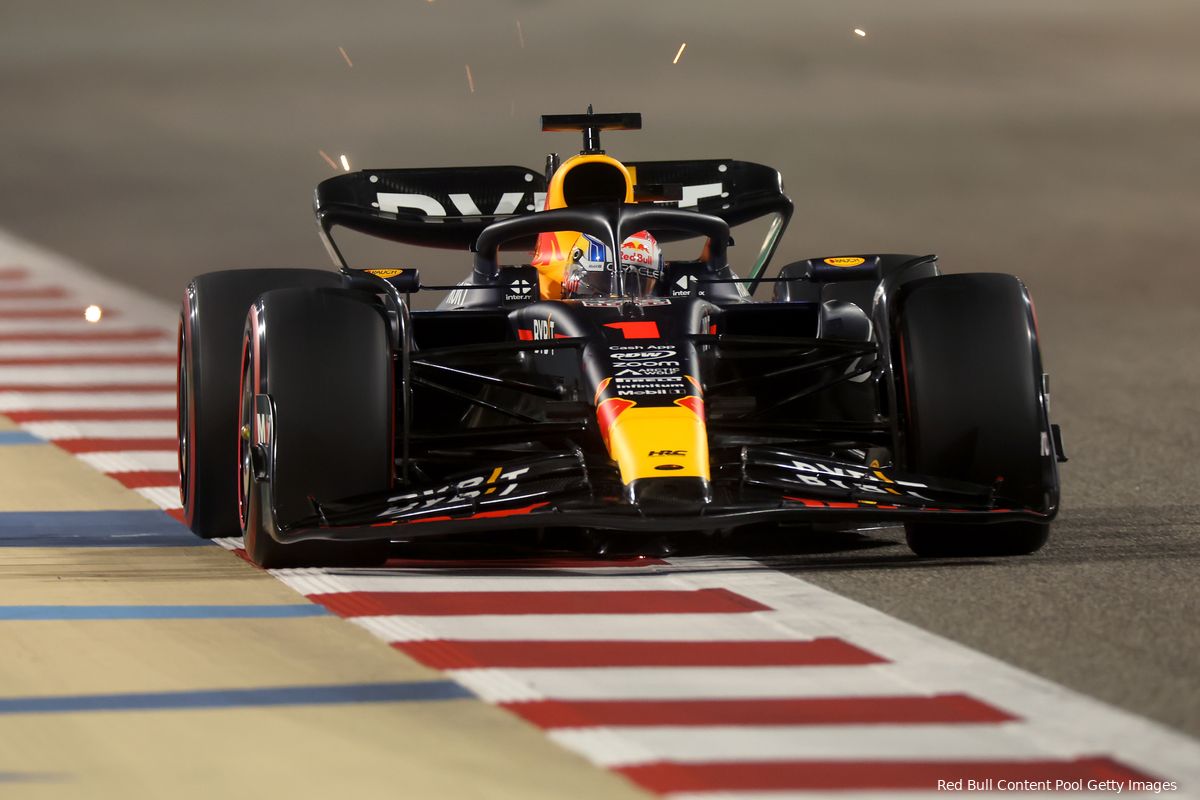 Verstappen grijpt direct poleposition in nieuwe F1-seizoen, één-twee voor Red Bull
