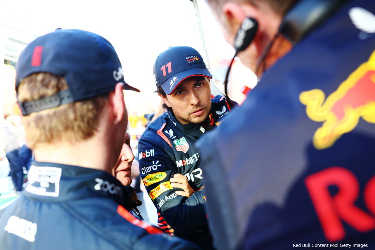 Voormalig Red Bull-coureur zag data in: 'Pérez remde twintig meter later dan Verstappen'