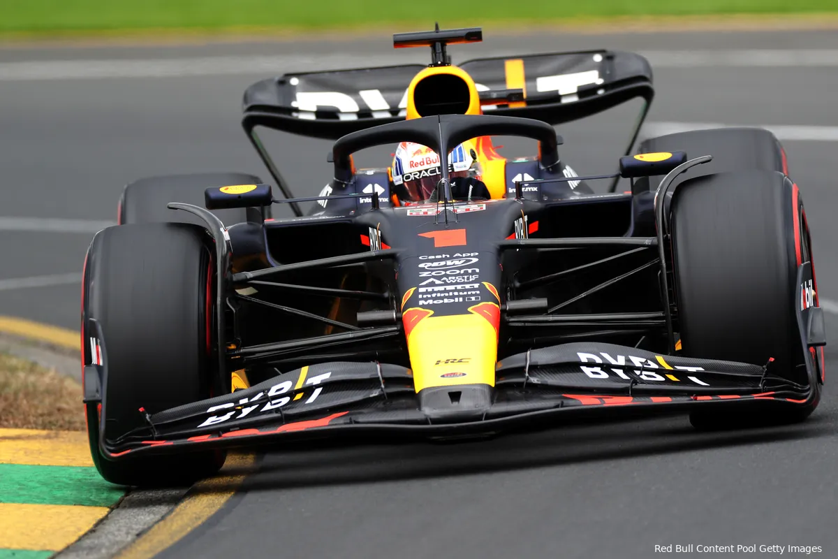 Wolff lovend over Verstappen: 'Hij is van een andere planeet'