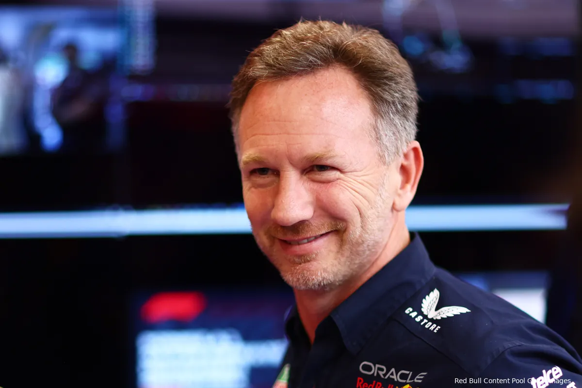 Horner blij dat inhaalactie Verstappen goed ging: 'Een startgrid met Hamilton en Verstappen naast elkaar is altijd spannend'