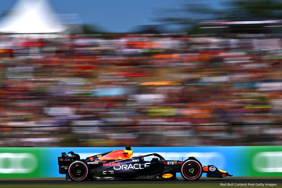 Boordradio's GP Hongarije | Hamilton gefrustreerd over snelheid: 'De auto gaat niet harder dan dit, maat'