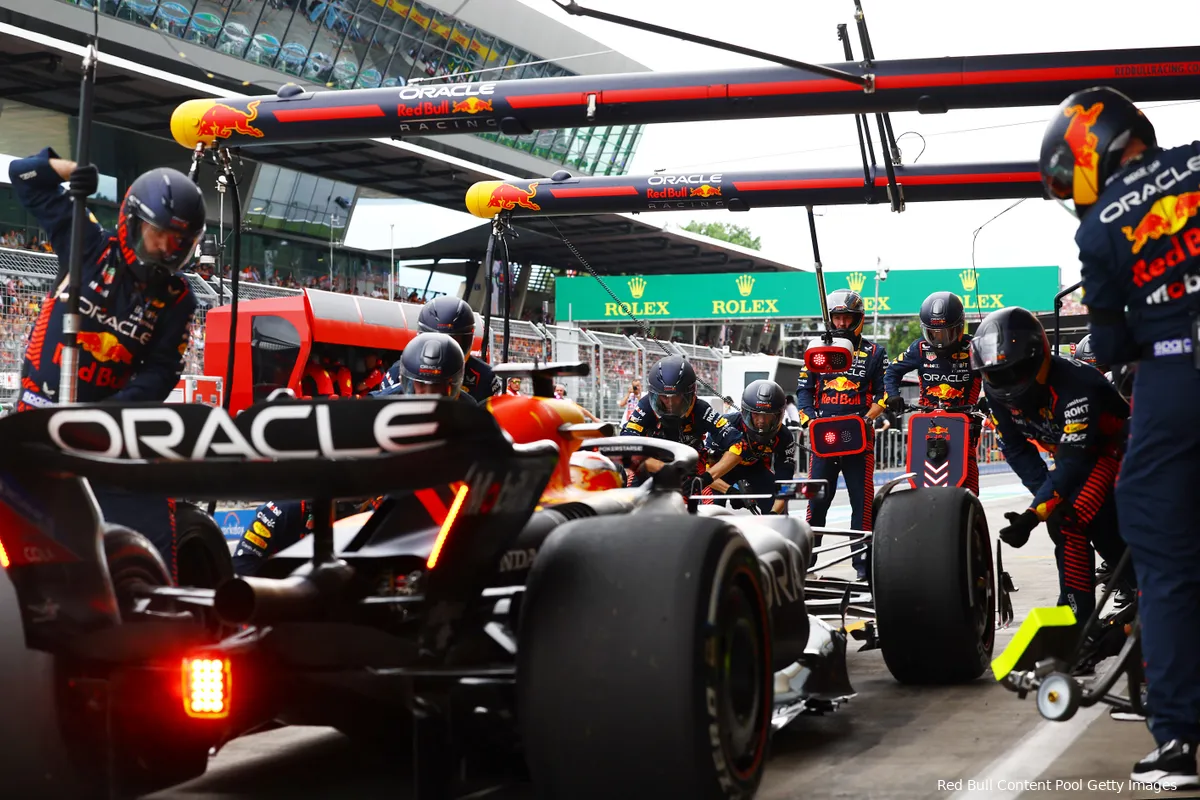 verstappen red bull pitstop gp oostenrijk 2023