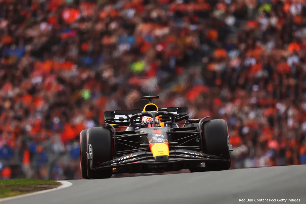 Mol ziet niemand in de buurt komen van Verstappen: 'Ze zijn allemaal kansloos'
