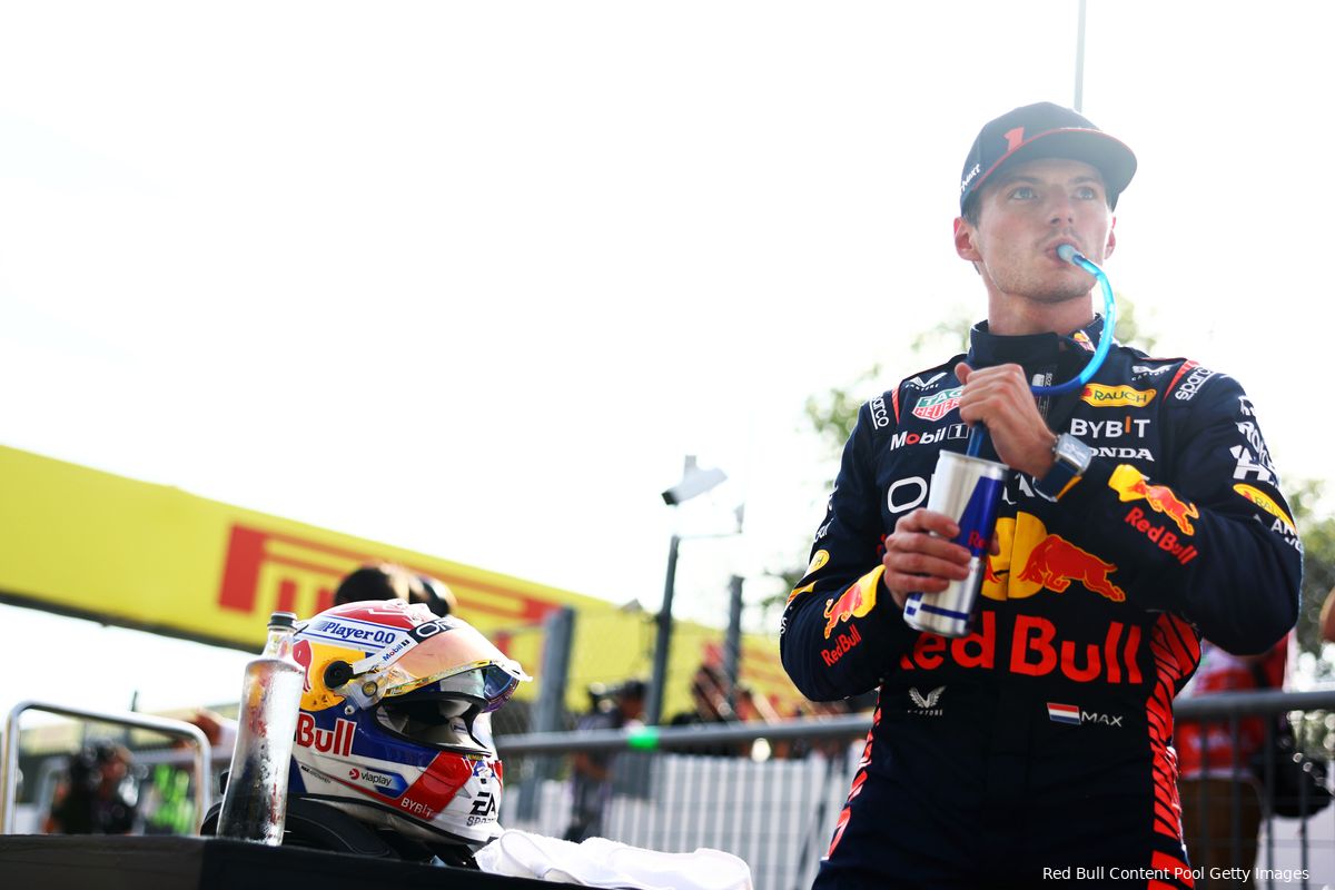 Verstappen prijst teamprestatie Red Bull, maar ziet 'moeilijker' weekend naderen