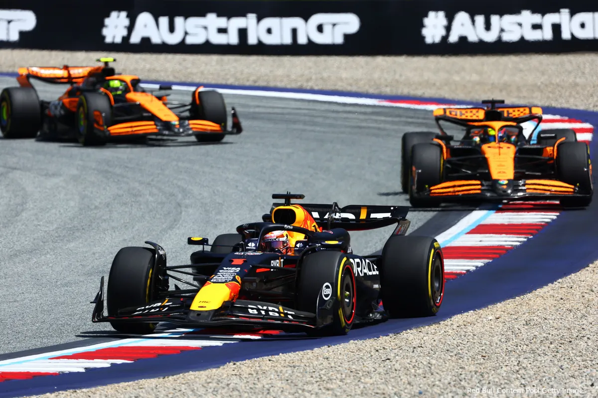 max verstappen lmclaren redbullracing gevecht sprint norris piastri