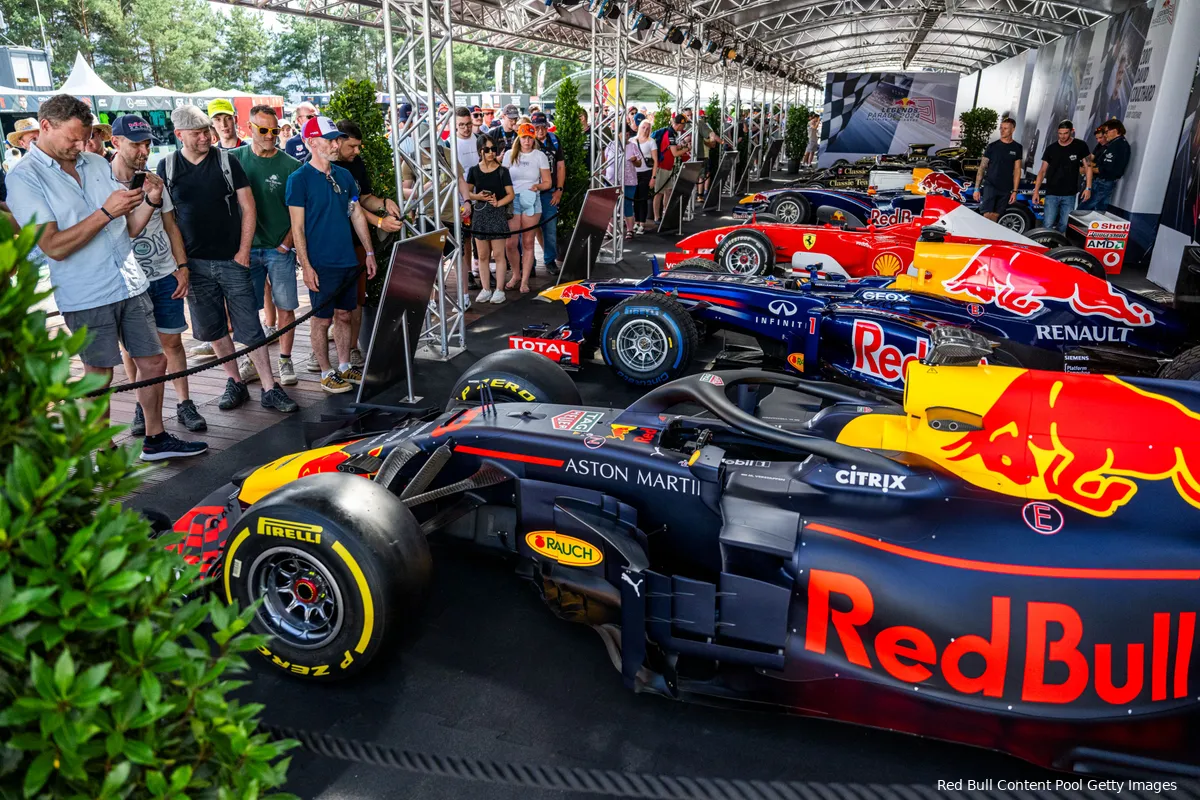 oude formule1 autos demo red bull racing legends