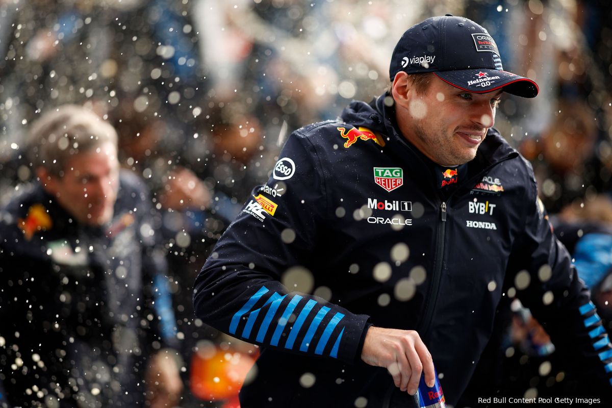 Ondertussen in F1 | Verstappen neemt een vriend mee naar zijn werk