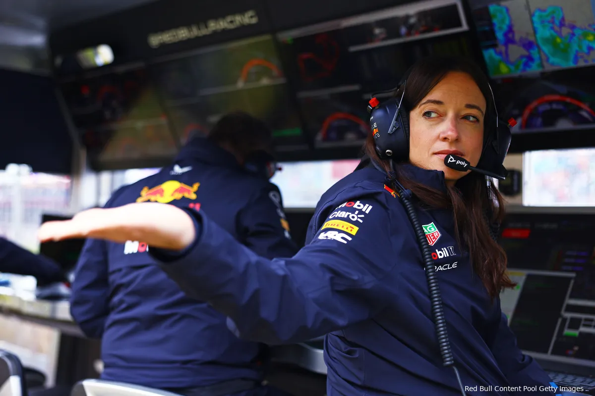 hannah schmitz red bull racing 2