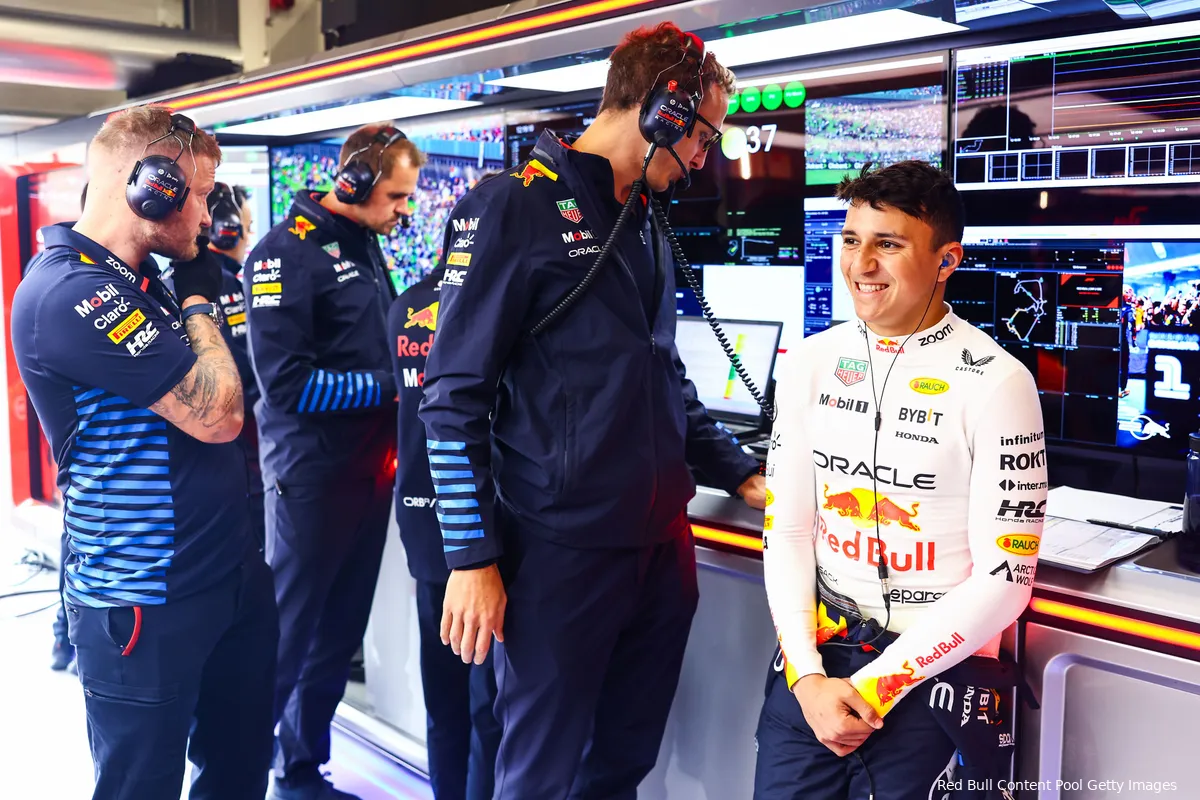isack hadjar red bull racing groot brittannie vrijdag 2024 6