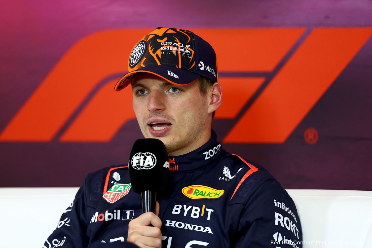 F1-journalisten loven 'ongelooflijk slimme' Verstappen: 'Dit is zijn beste seizoen in F1'