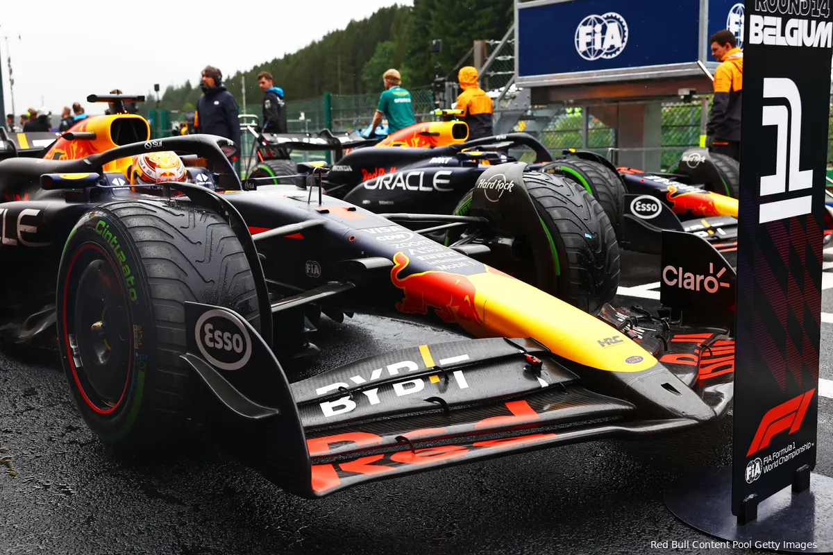 max verstappen red bull racing rb20 regen spa belgie 1 poleposition