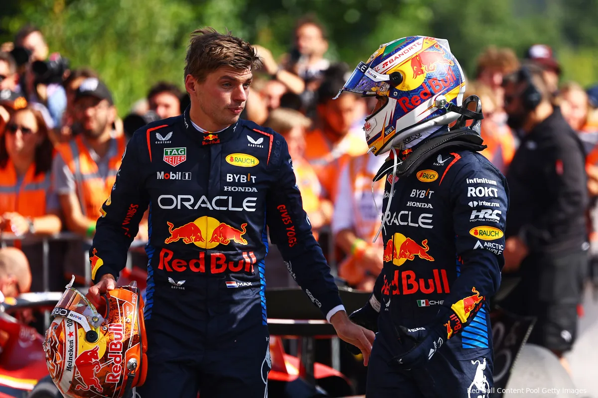 sergio perez max verstappen redbullracing zondag praten 2024