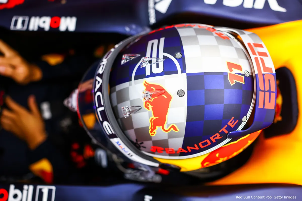 sergio perez silverstone 2024 helm 4
