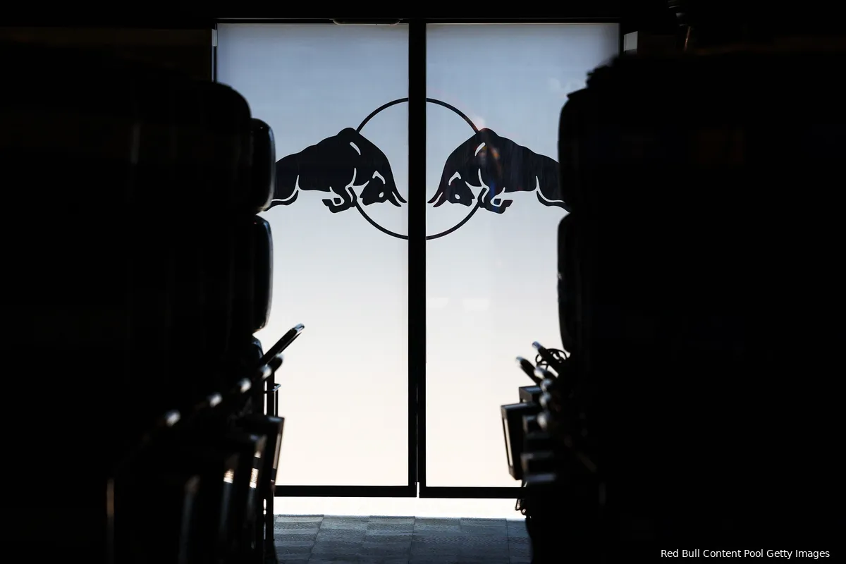 red bull racing logo schermen