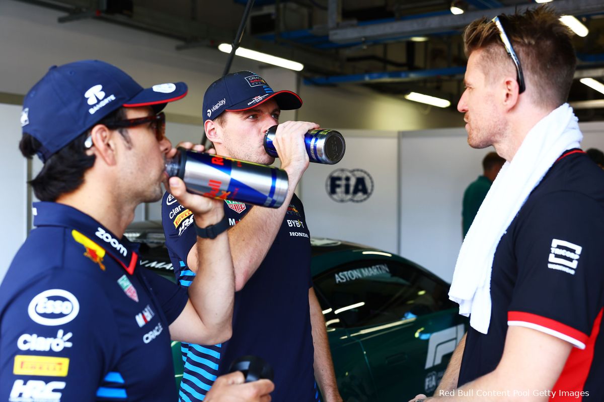 Hülkenberg grapt over vlucht met Norris en Verstappen: 'AirFernando had meer coureurs aan boord'