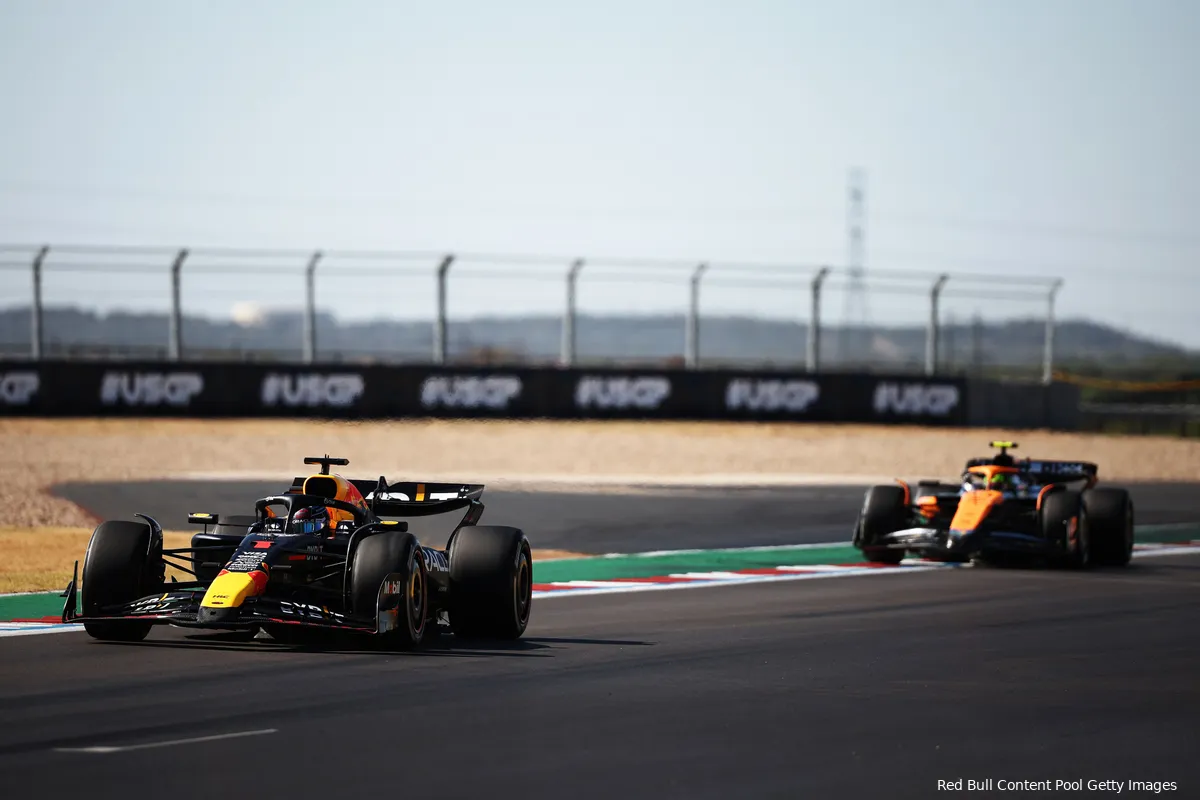 Verstappen heeft geen begrip voor 'geklaag' van McLaren: 'Nee, dat heb ik niet'