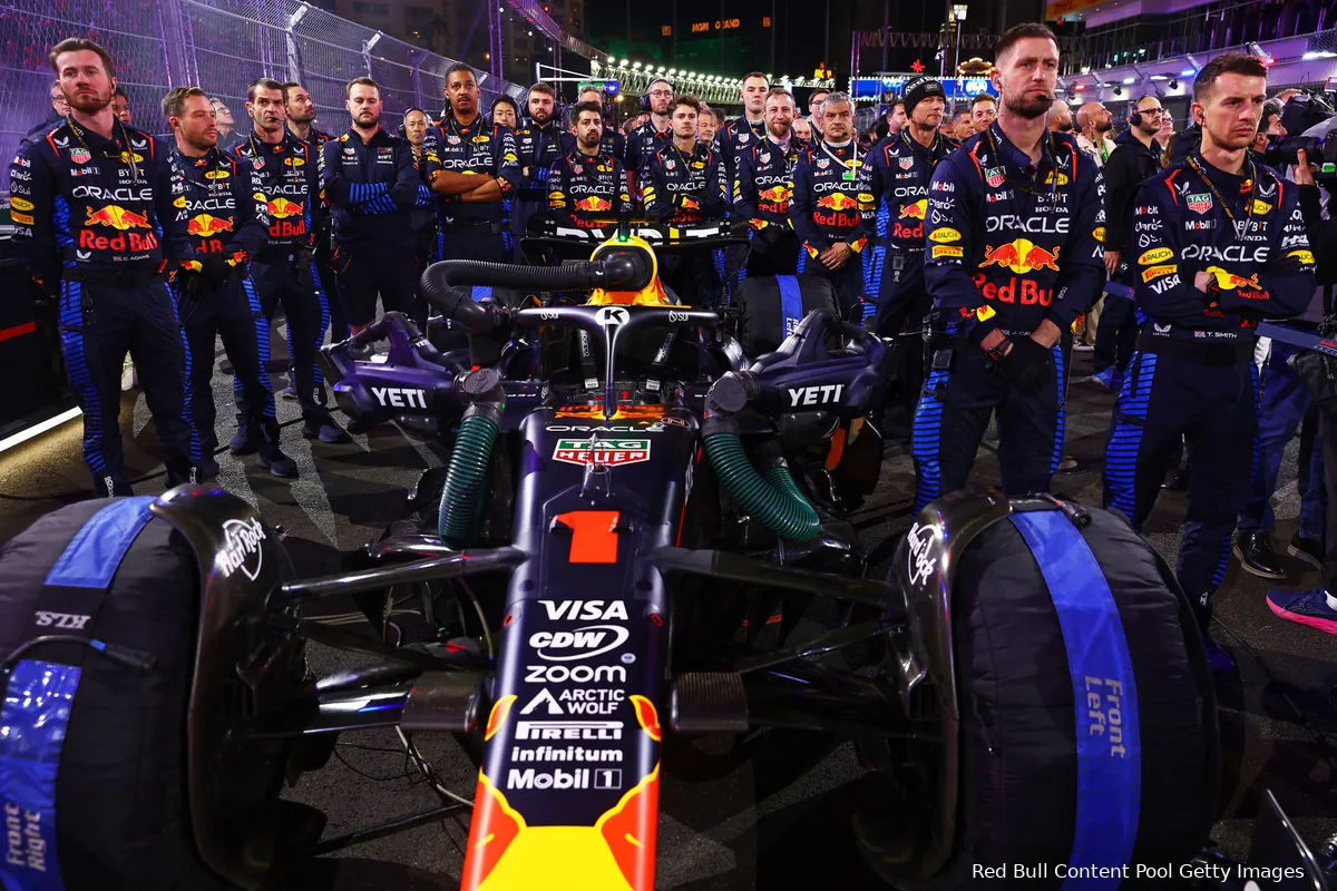 monteurs red bull racing las vegas max verstappen 8232