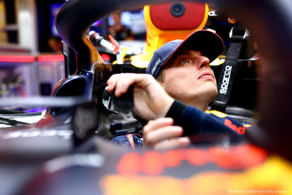 max verstappen abu dhabi 2024 donderdag 1 1 cockpit 2
