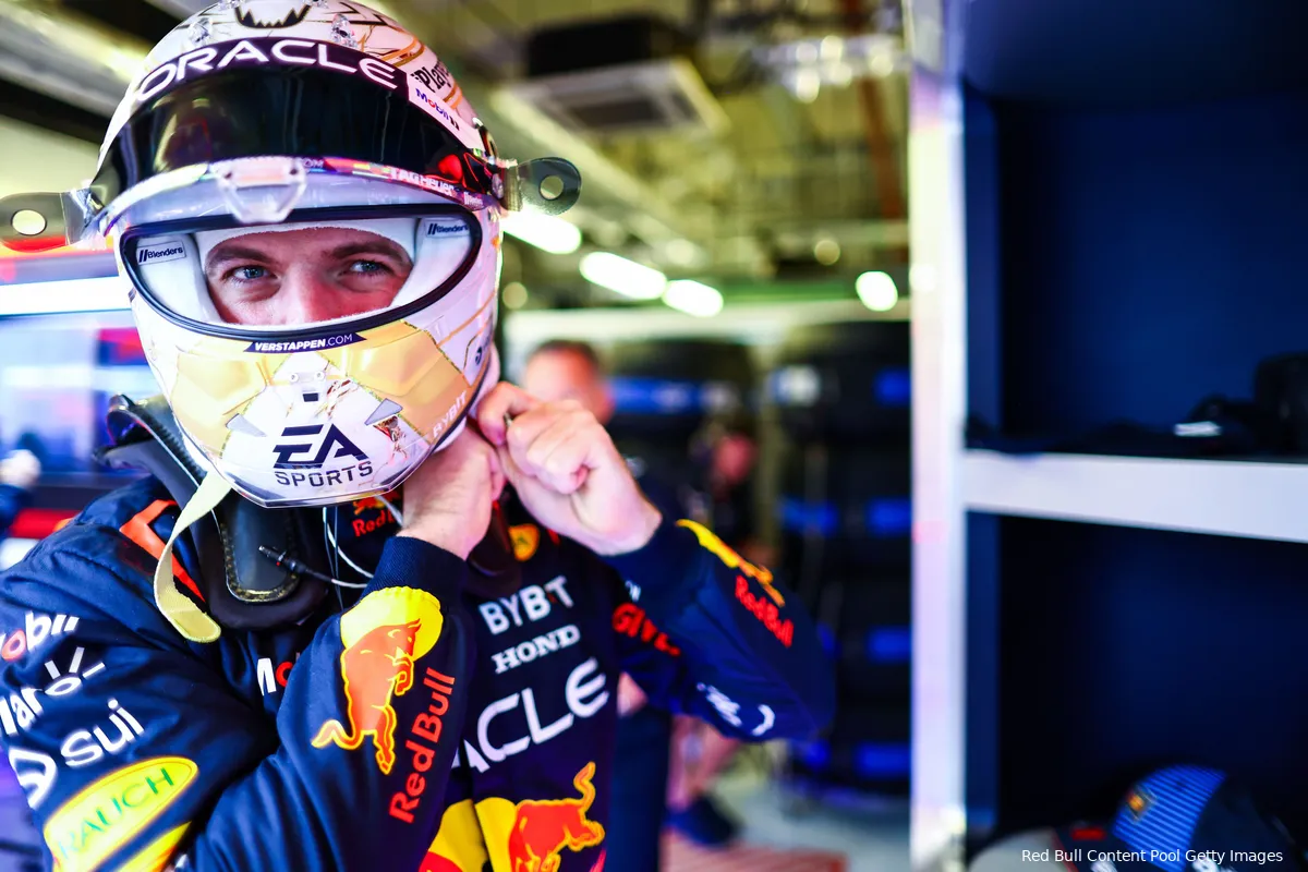 max verstappen helm red bull racing abu dhabi zaterdag helm 12