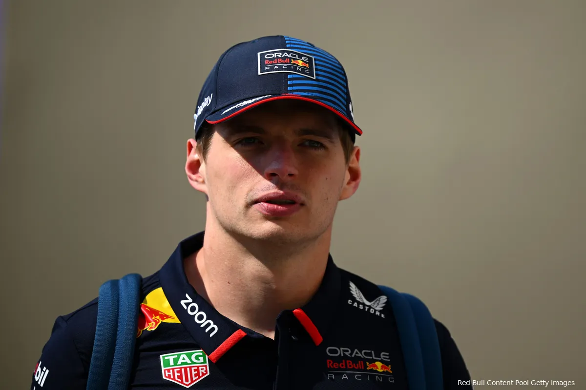 max verstappen pet abu dhabi vrijdag 2024 14