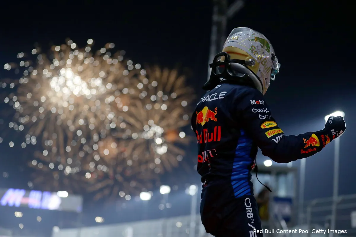 max verstappen red bull racing qatar win zege podium 1 vuurwerk mooi