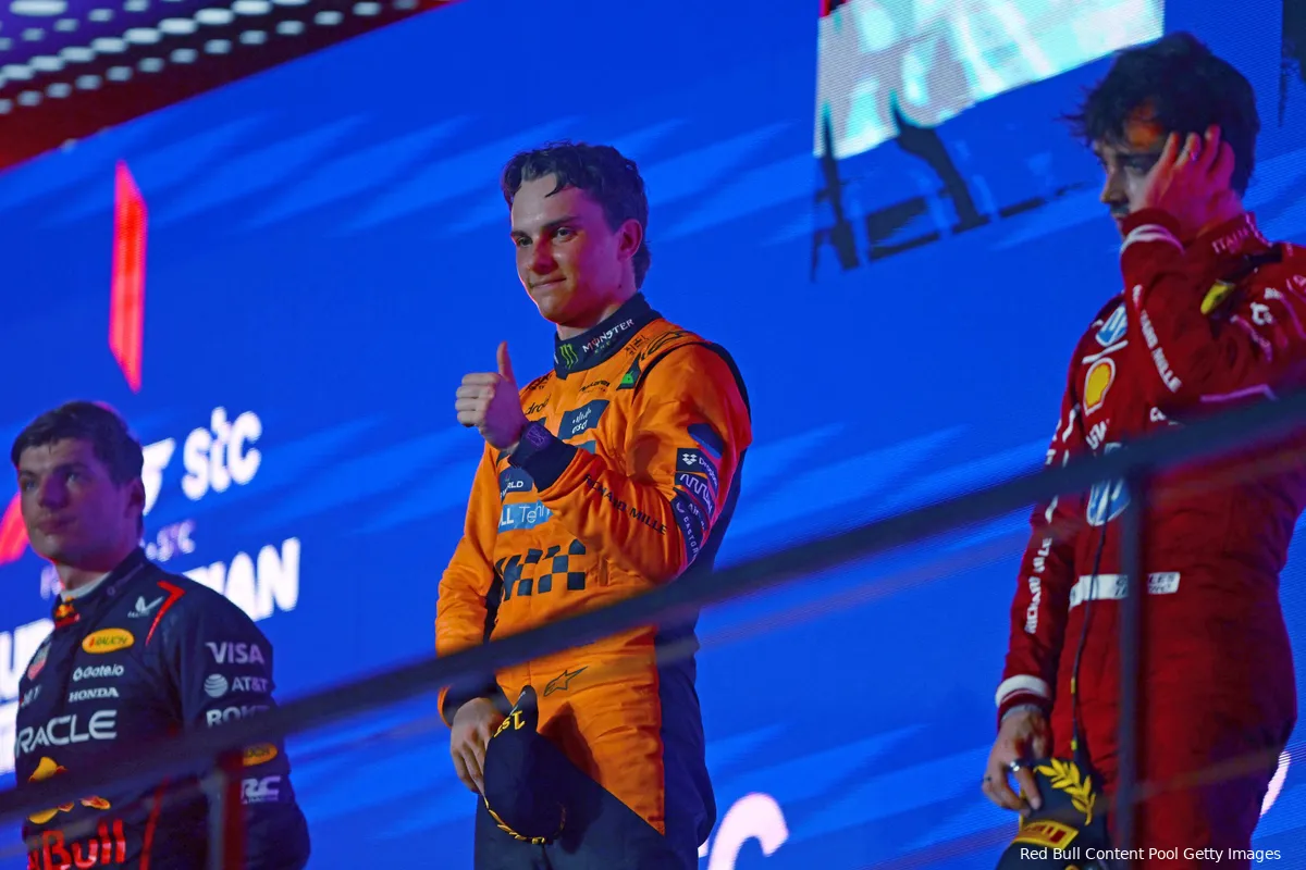 red bull racing max verstappen mclaren oscar piastri ferrari charles leclerc gp saoedi arabie 2025 zondag