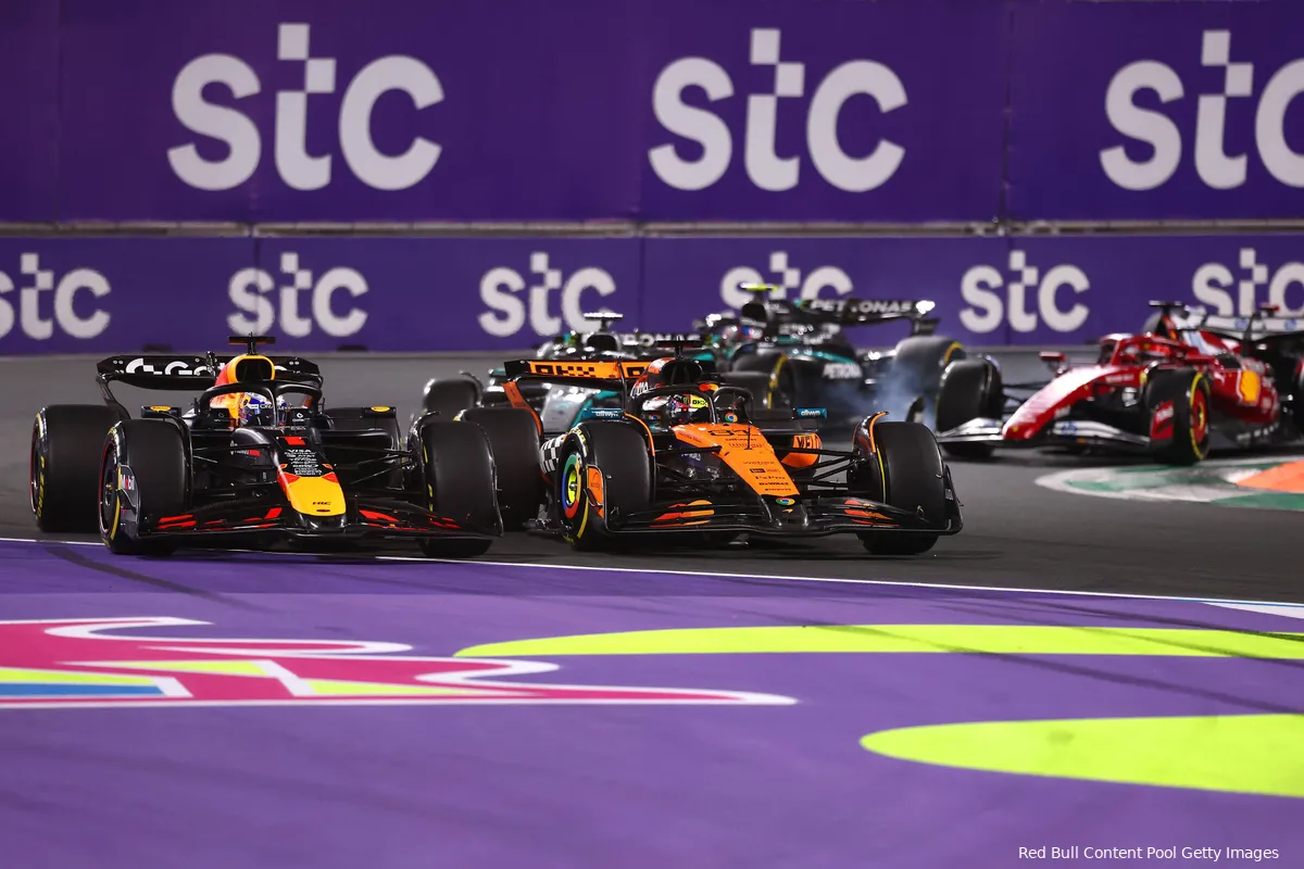 red bull racing max verstappen mclaren oscar piastri gp saoedi arabie 2025 zondag