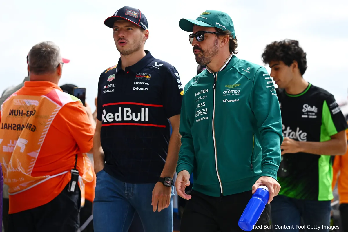 max-verstappen-fernando-alonso-2025-hongarije