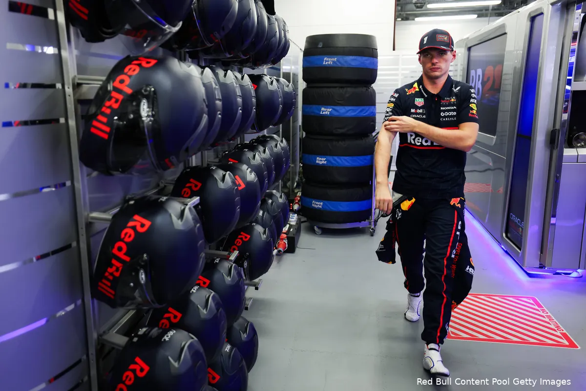 max-verstappen-red-bull-racing-vrijdag-bakoe-azerbeidzjan-2025